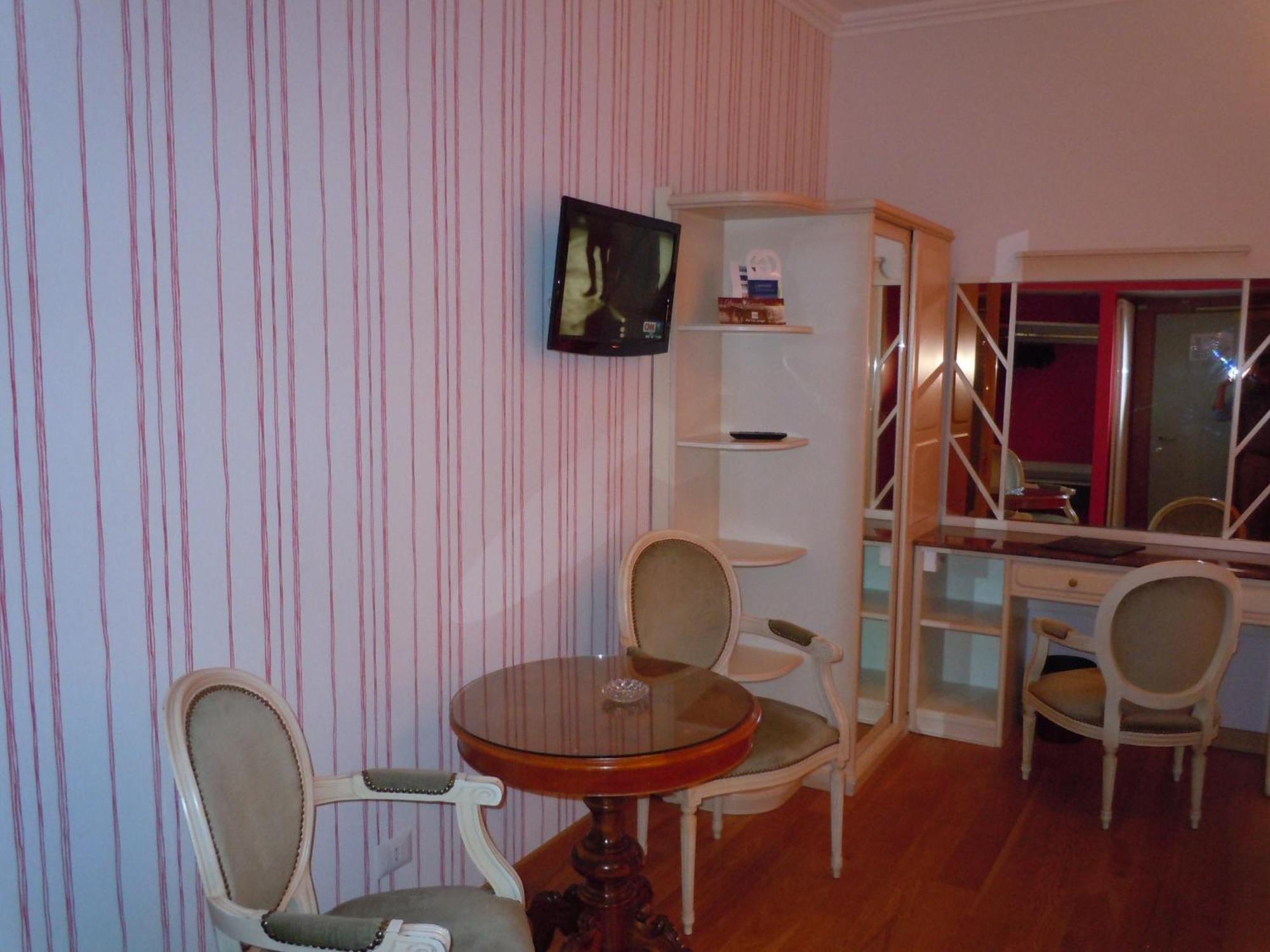 Hotel Metropole Suisse Комо Экстерьер фото